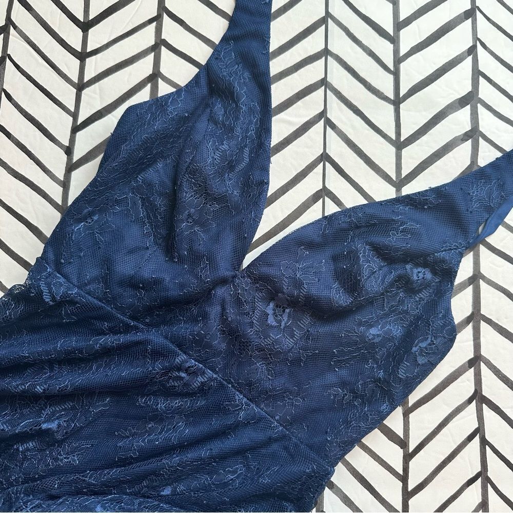 Lulus Size Small V-Neck Navy Blue Lace Mini Dress